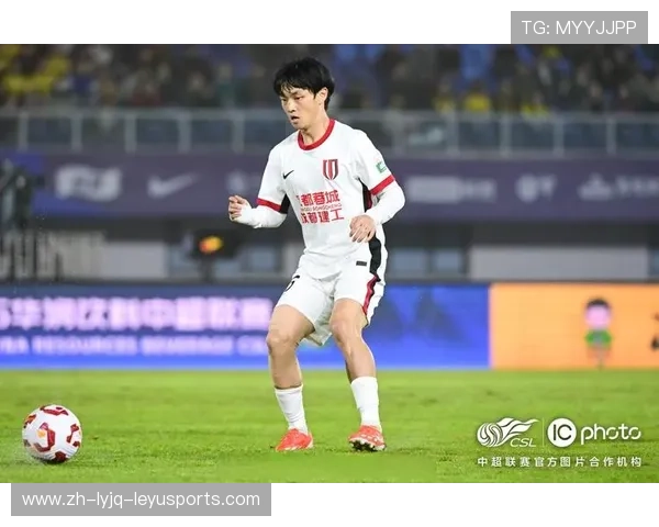 关键战役回顾成都蓉城胜青岛西海岸比赛亮点全面解析